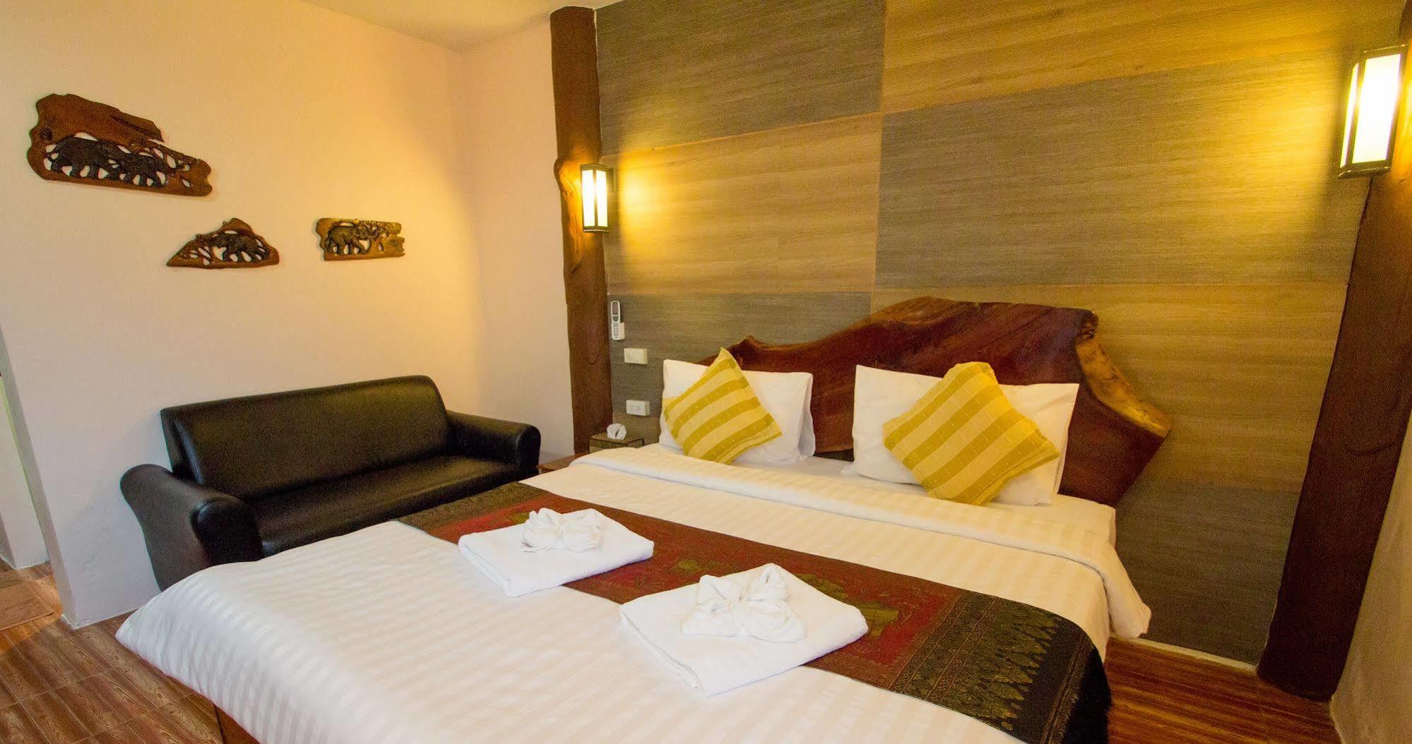 Naiyang Discovery Beach Resort Sha Nai Yang-stranden Eksteriør billede